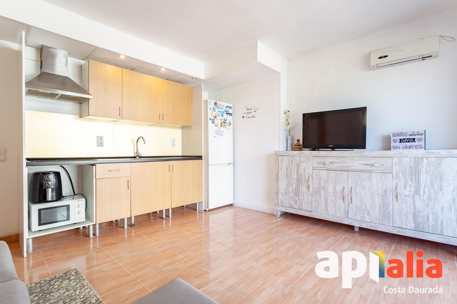2 bedroom Flat for sale in Salou with pool - € 169,000 (Ref: 9608071)