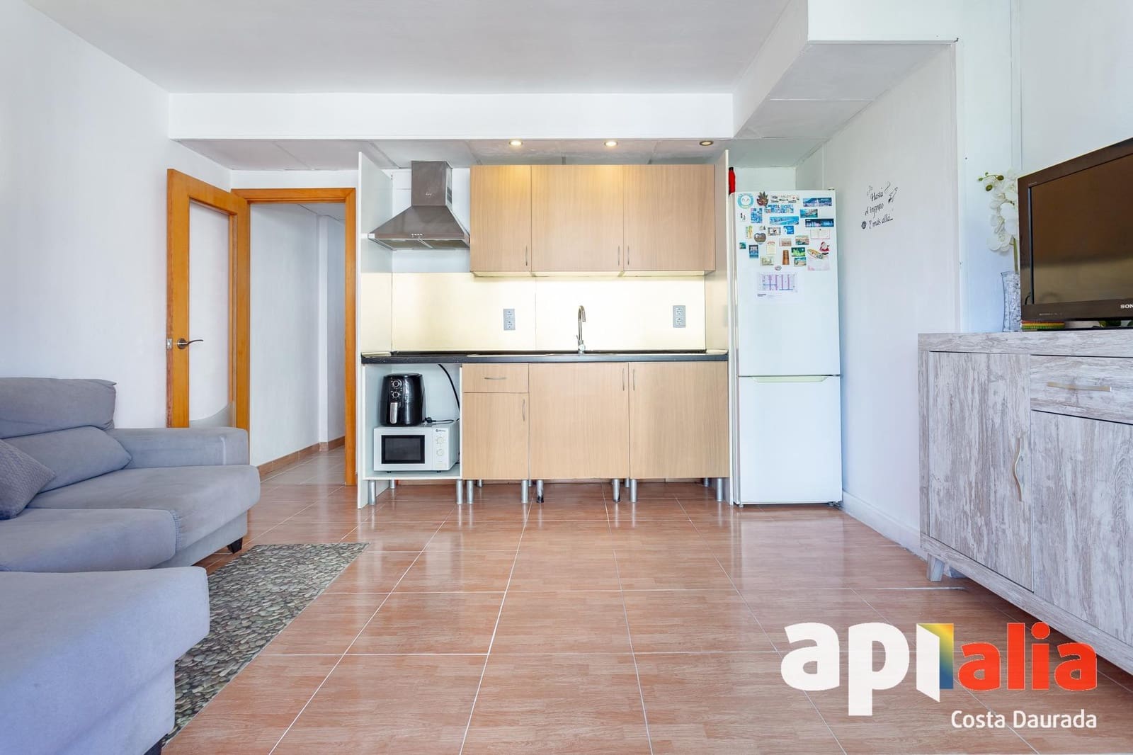 2 bedroom Flat for sale in Salou with pool - € 169,000 (Ref: 9608071)
