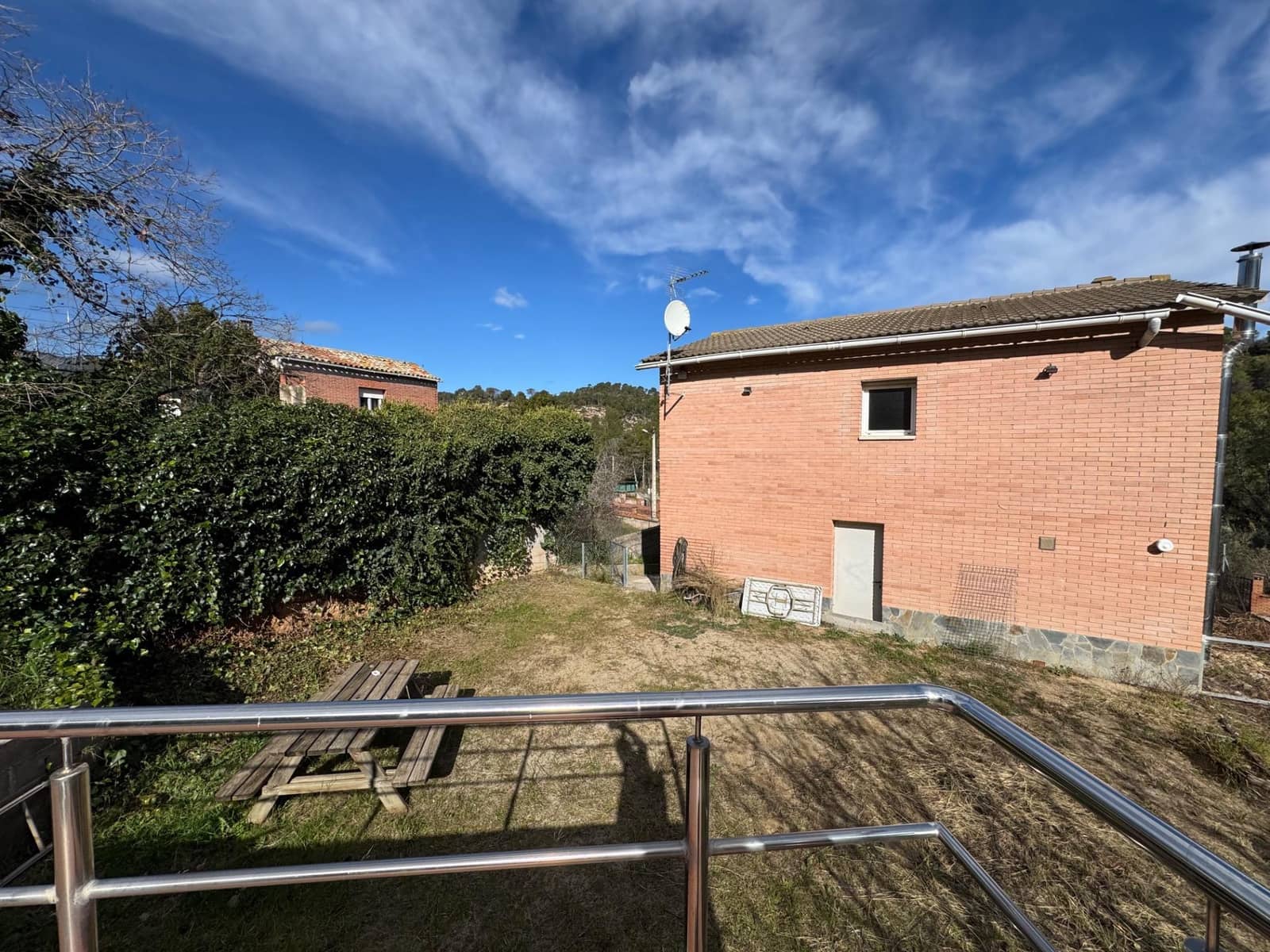 4 bedroom Villa for sale in La Pobla de Claramunt - € 250,000 (Ref: 9619233)