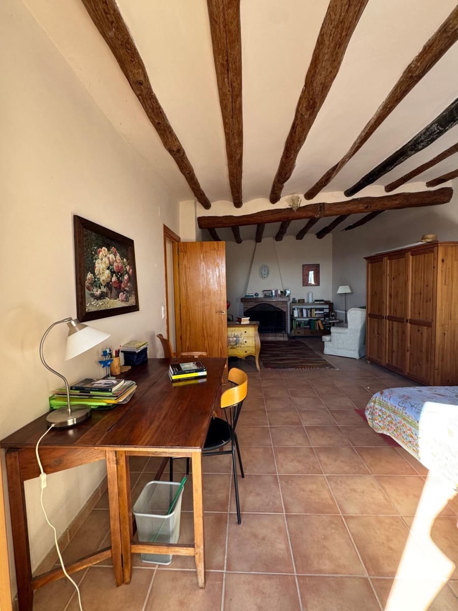 4 soveværelse Finca/Landehus til salg i Argencola - € 339.000 (Ref: 9625575)