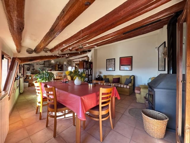 4 soveværelse Finca/Landehus til salg i Argençola - € 339.000 (Ref: 9625575)