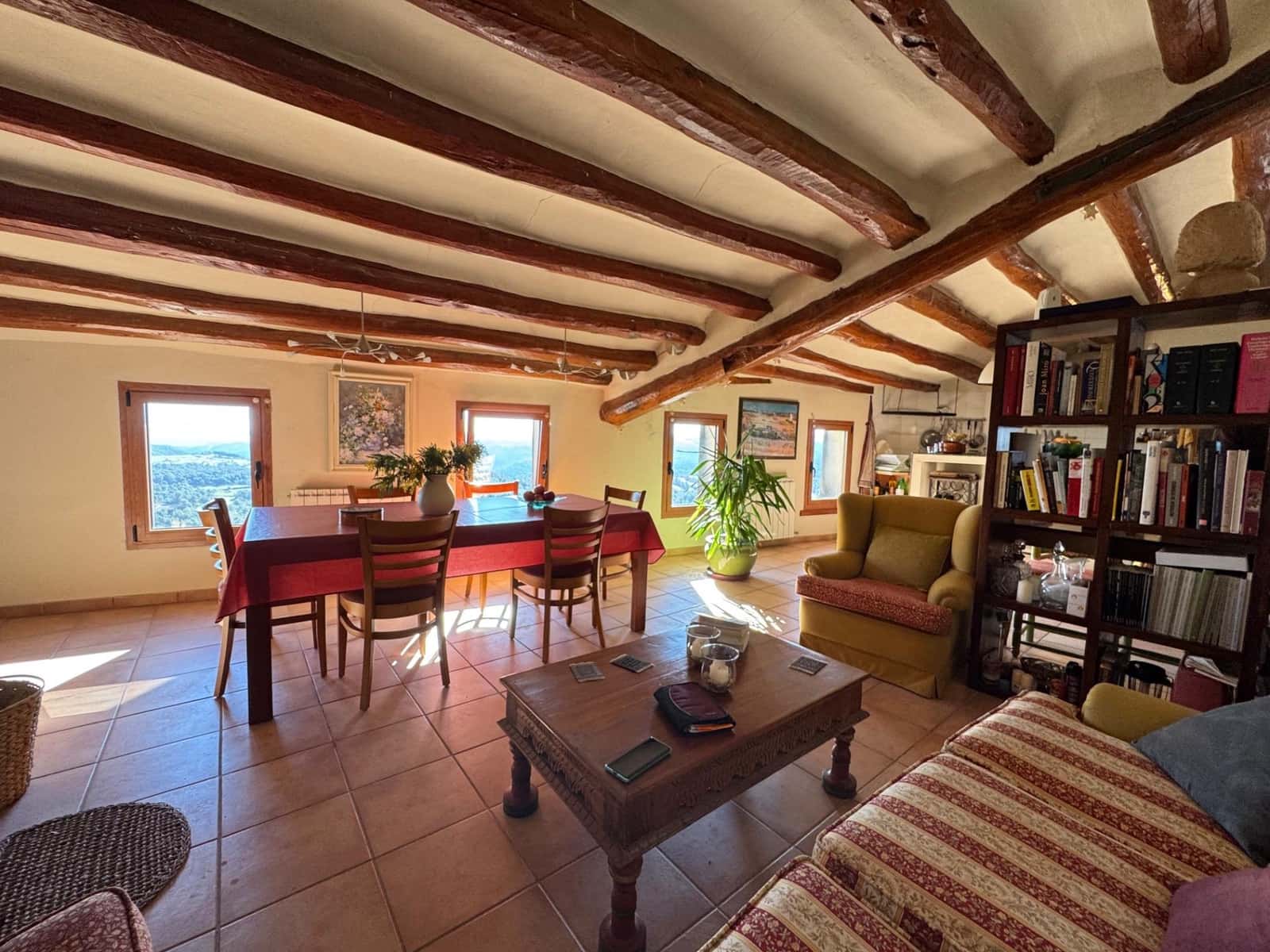 4 soveværelse Finca/Landehus til salg i Argencola - € 339.000 (Ref: 9625575)