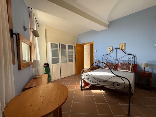 4 soveværelse Finca/Landehus til salg i Argençola - € 339.000 (Ref: 9625575)