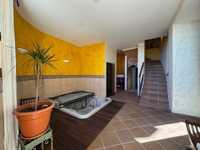 4 soveværelse Finca/Landehus til salg i Argençola - € 339.000 (Ref: 9625575)