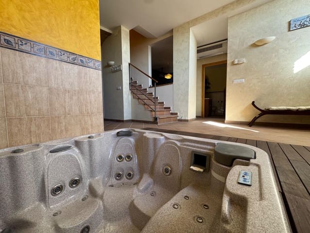 4 soveværelse Finca/Landehus til salg i Argençola - € 339.000 (Ref: 9625575)