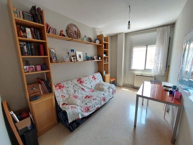 4 sypialnia Willa na sprzedaż w Odena z garażem - 269 000 € (Ref: 9627504)