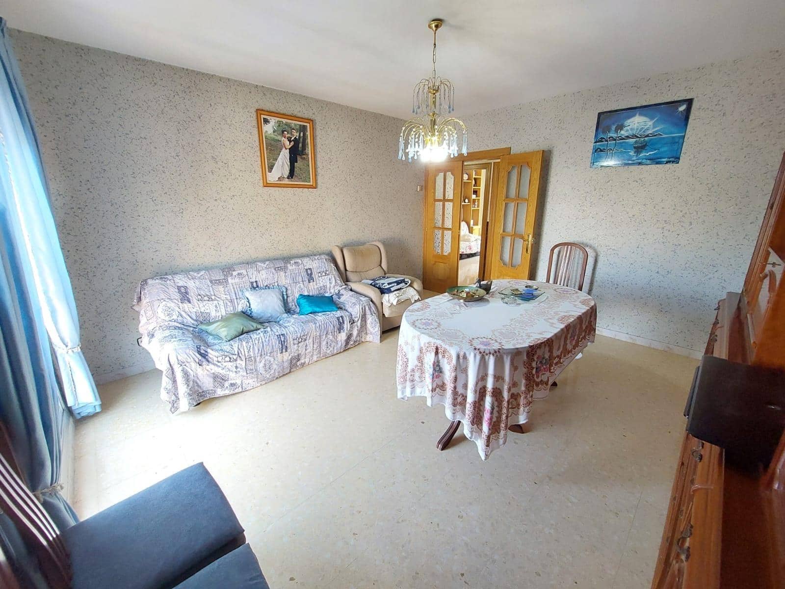 4 soverom Villa til salgs i Odena med garasje - € 269 000 (Ref: 9627504)