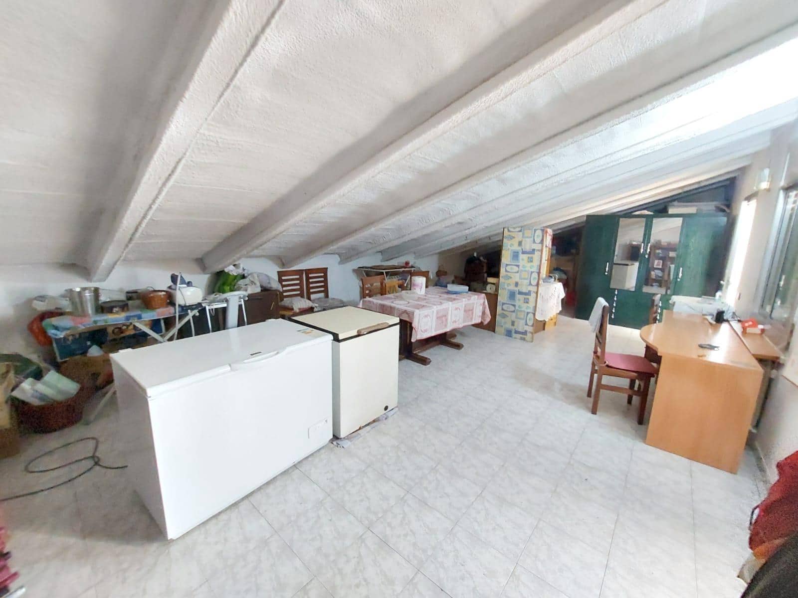 4 bedroom Villa for sale in Odena with garage - € 269,000 (Ref: 9627504)