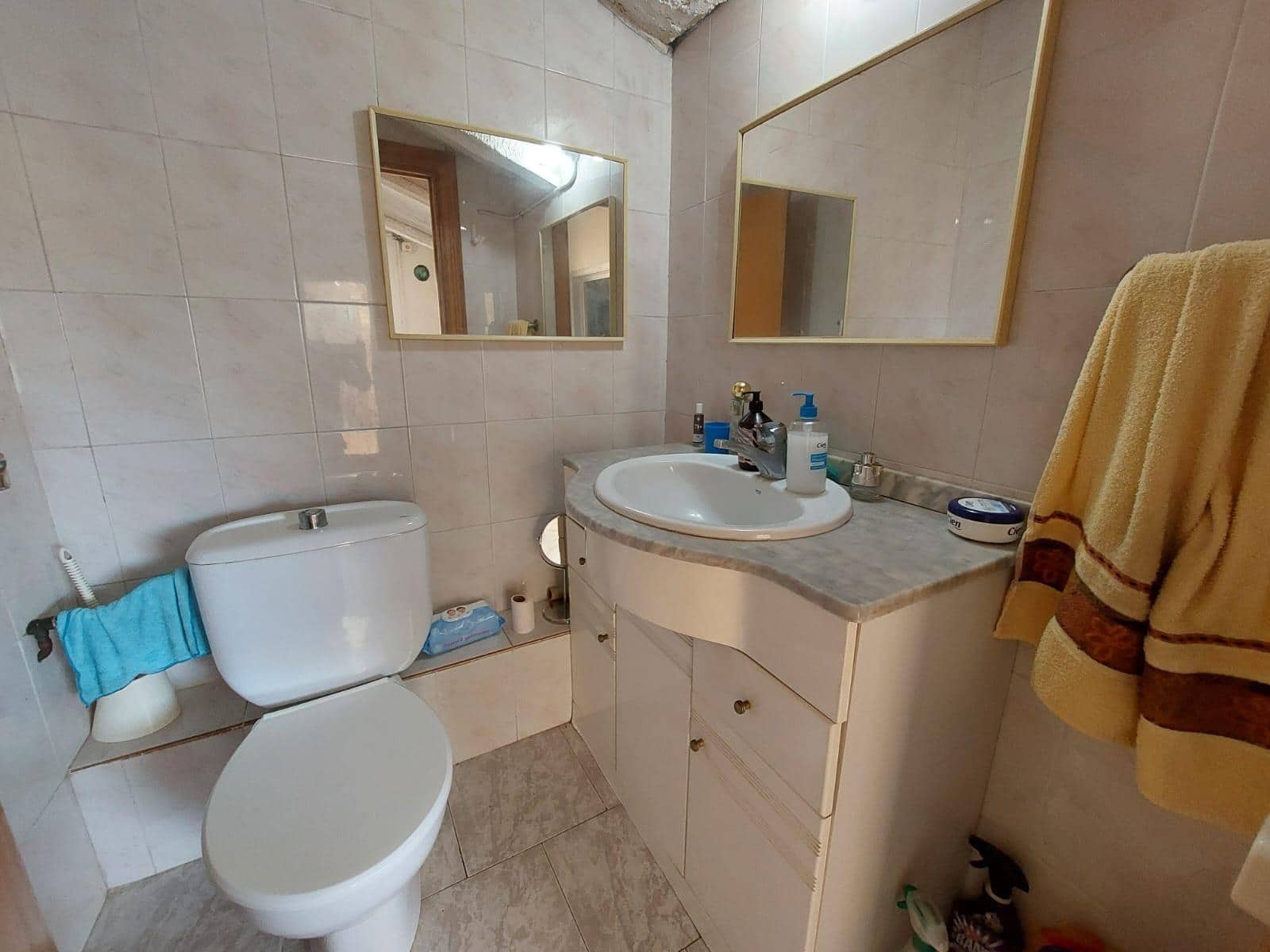 4 bedroom Villa for sale in Odena with garage - € 269,000 (Ref: 9627504)