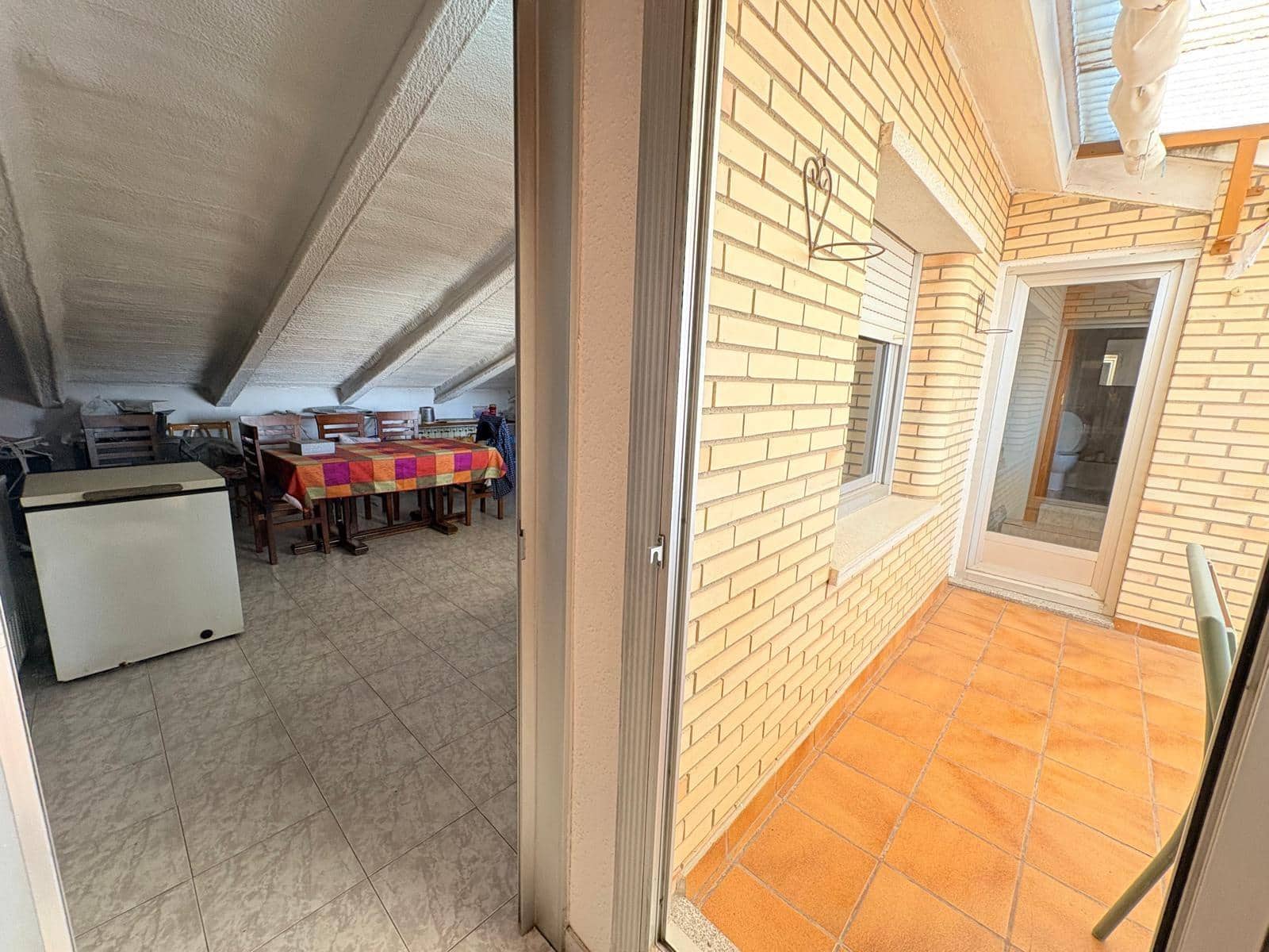 4 bedroom Villa for sale in Odena with garage - € 269,000 (Ref: 9627504)