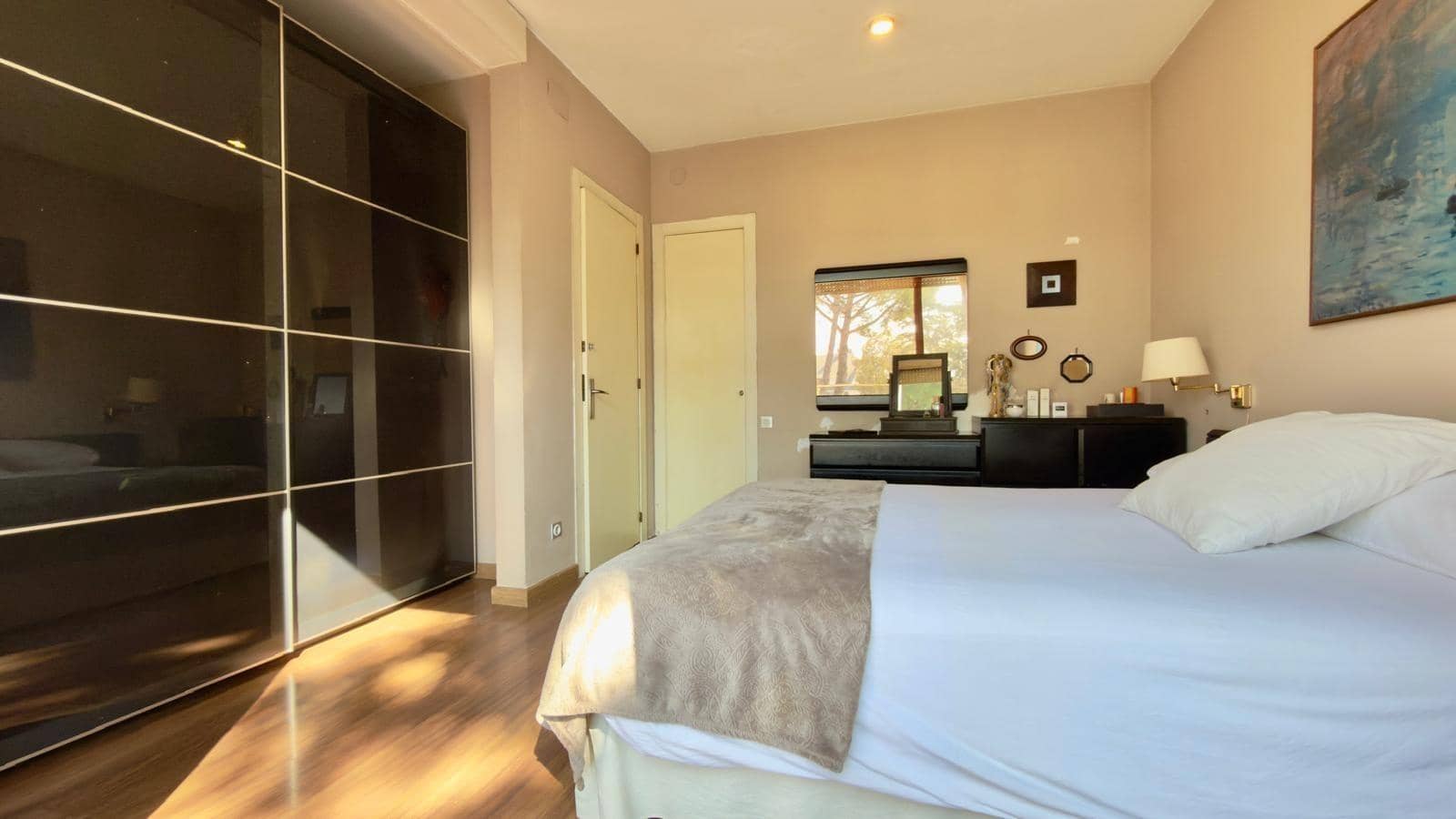 Chalet de 5 habitaciones en Igualada en venta con piscina garaje - 690.000 € (Ref: 9634268)