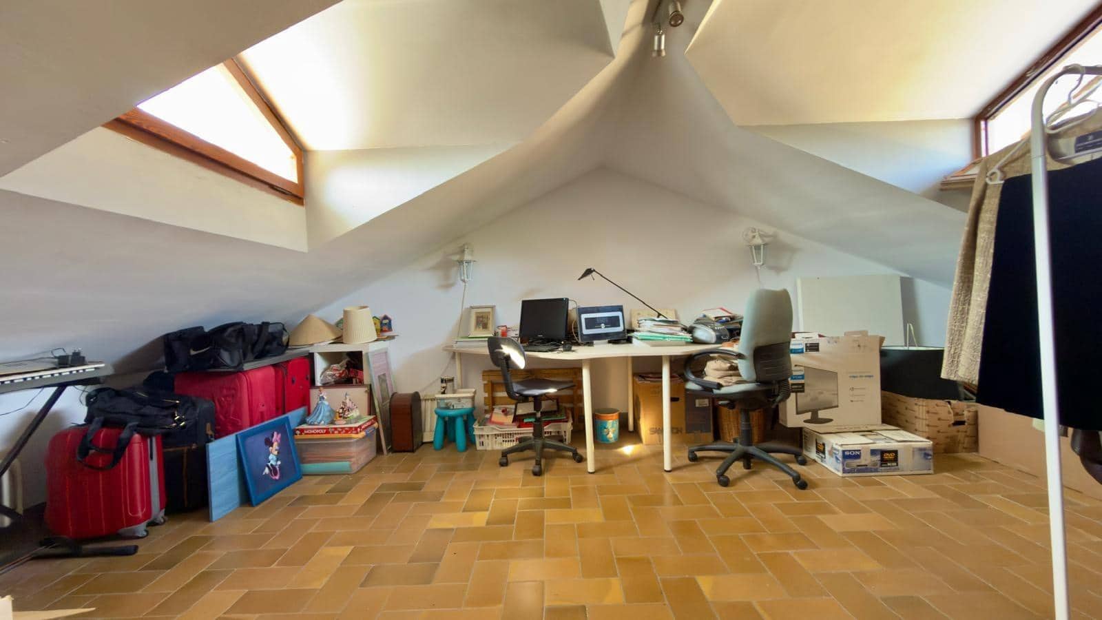 Chalet de 5 habitaciones en Igualada en venta con piscina garaje - 690.000 € (Ref: 9634268)