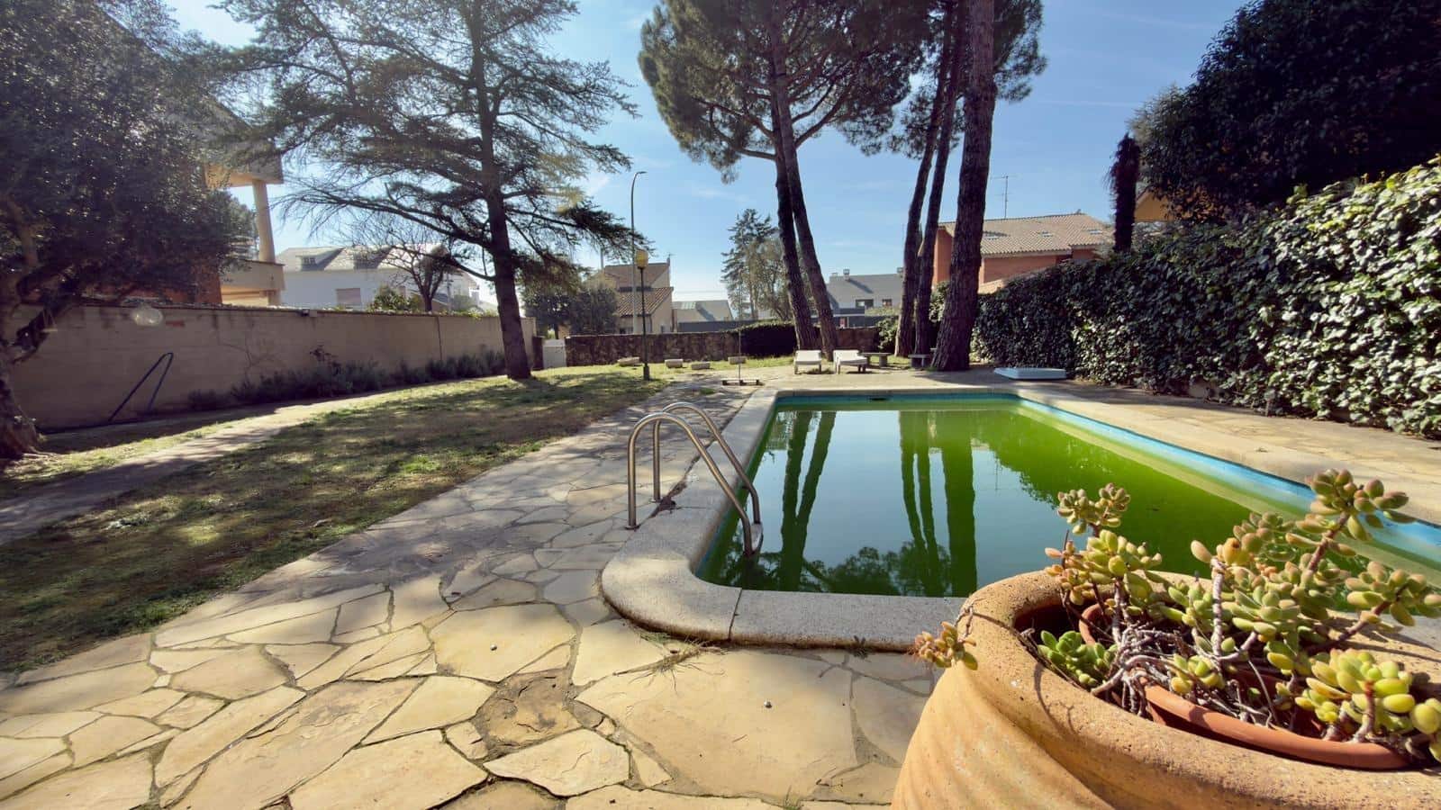 Chalet de 5 habitaciones en Igualada en venta con piscina garaje - 690.000 € (Ref: 9634268)