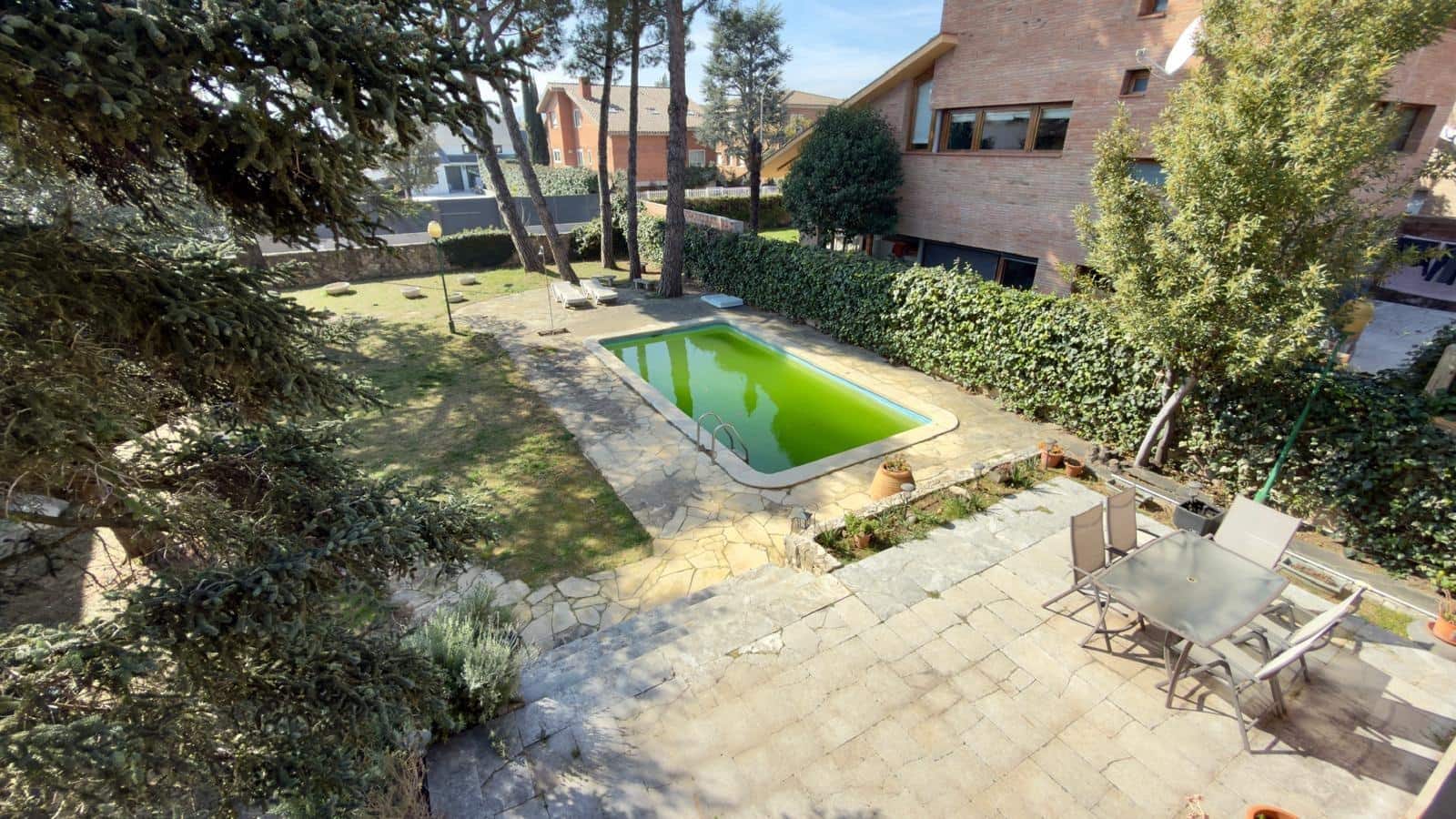 Chalet de 5 habitaciones en Igualada en venta con piscina garaje - 690.000 € (Ref: 9634268)