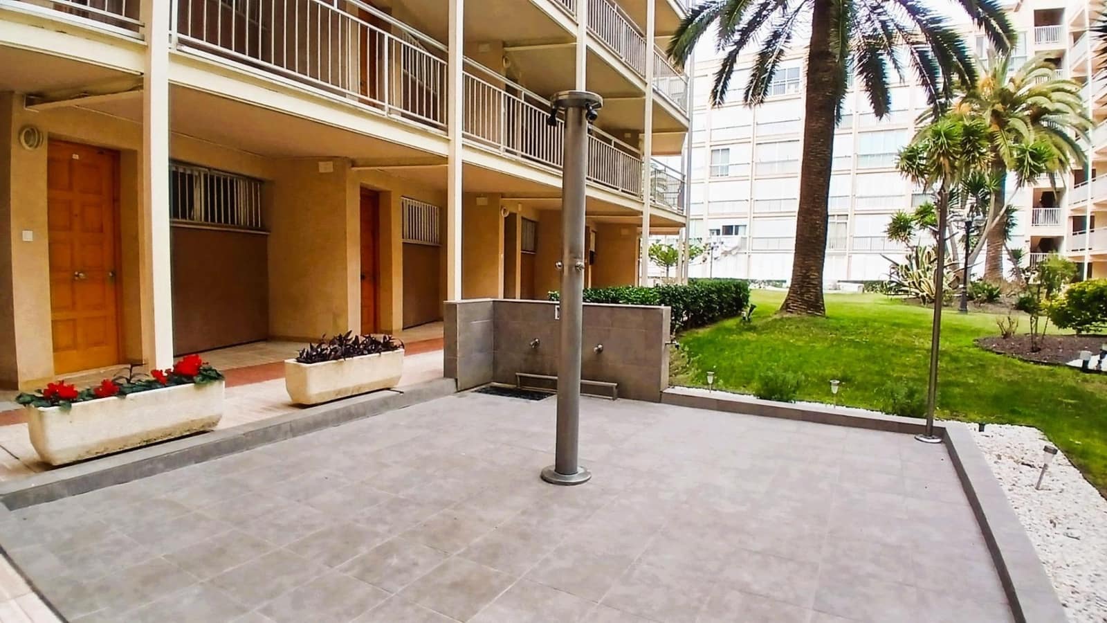 1 soveværelse Strandlejlighed til salg i La Pineda - € 149.000 (Ref: 9645023)