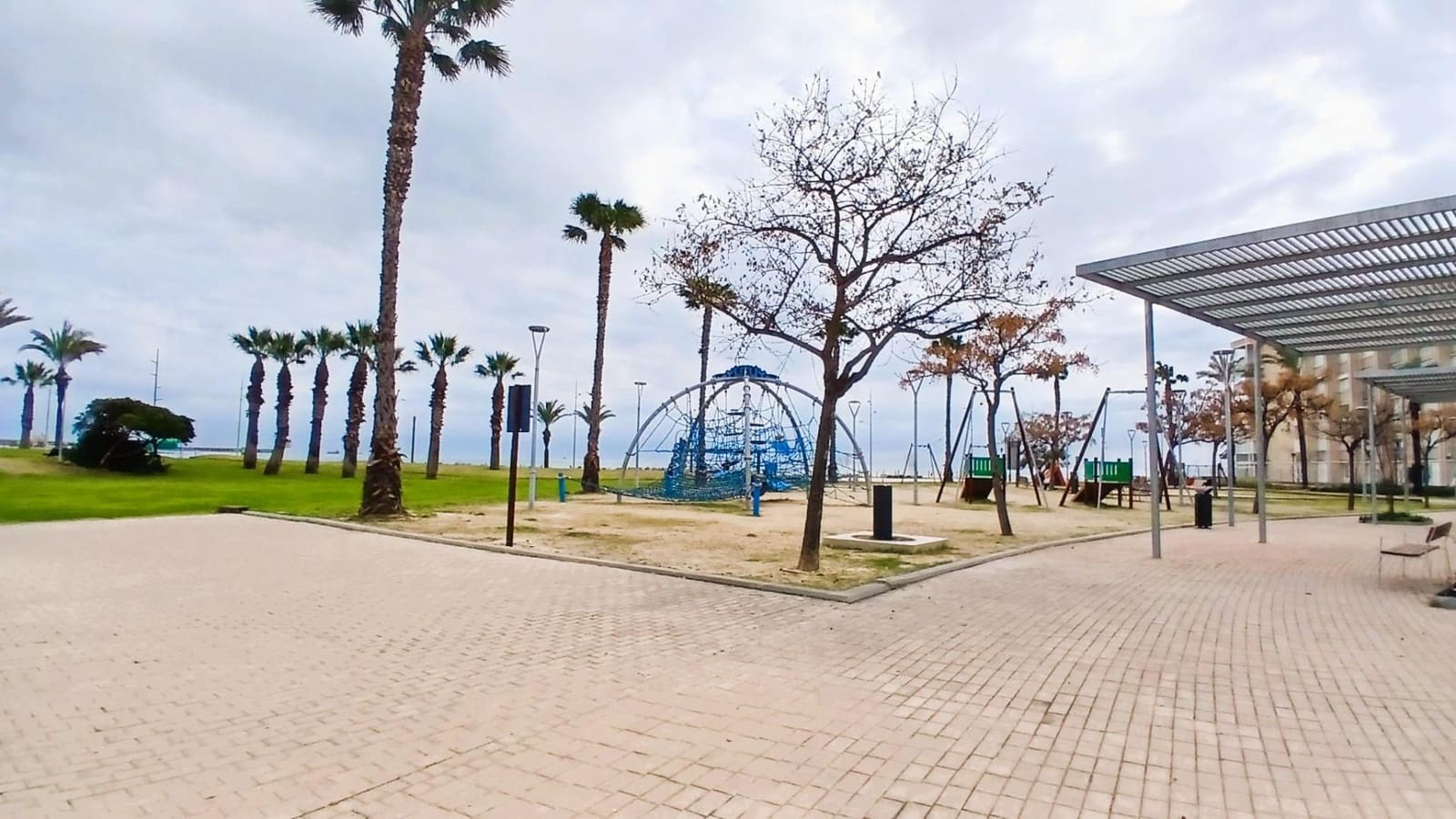 1 soveværelse Strandlejlighed til salg i La Pineda - € 149.000 (Ref: 9645023)