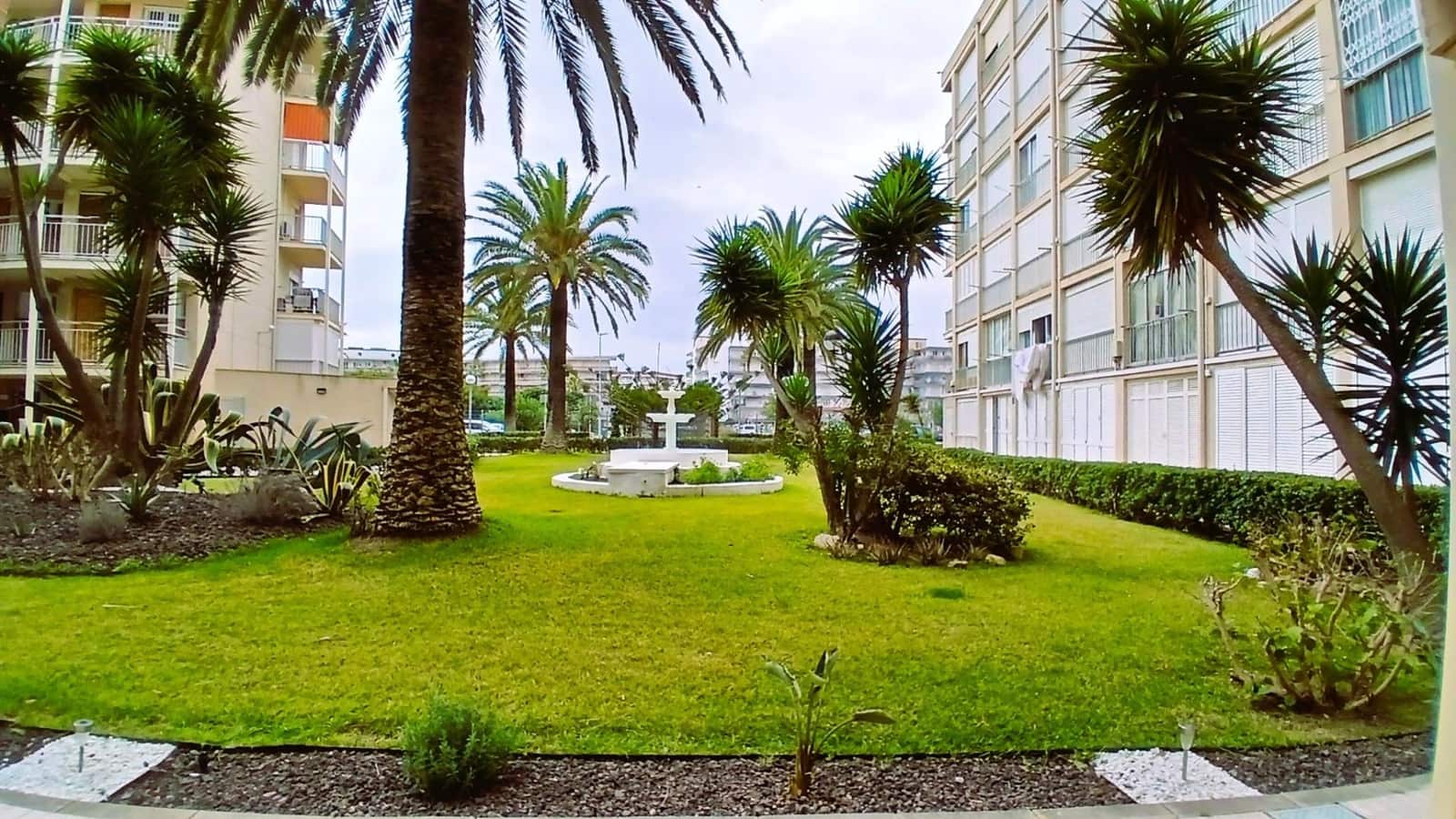 1 bedroom Beach Apartment for sale in La Pineda - € 149,000 (Ref: 9645023)