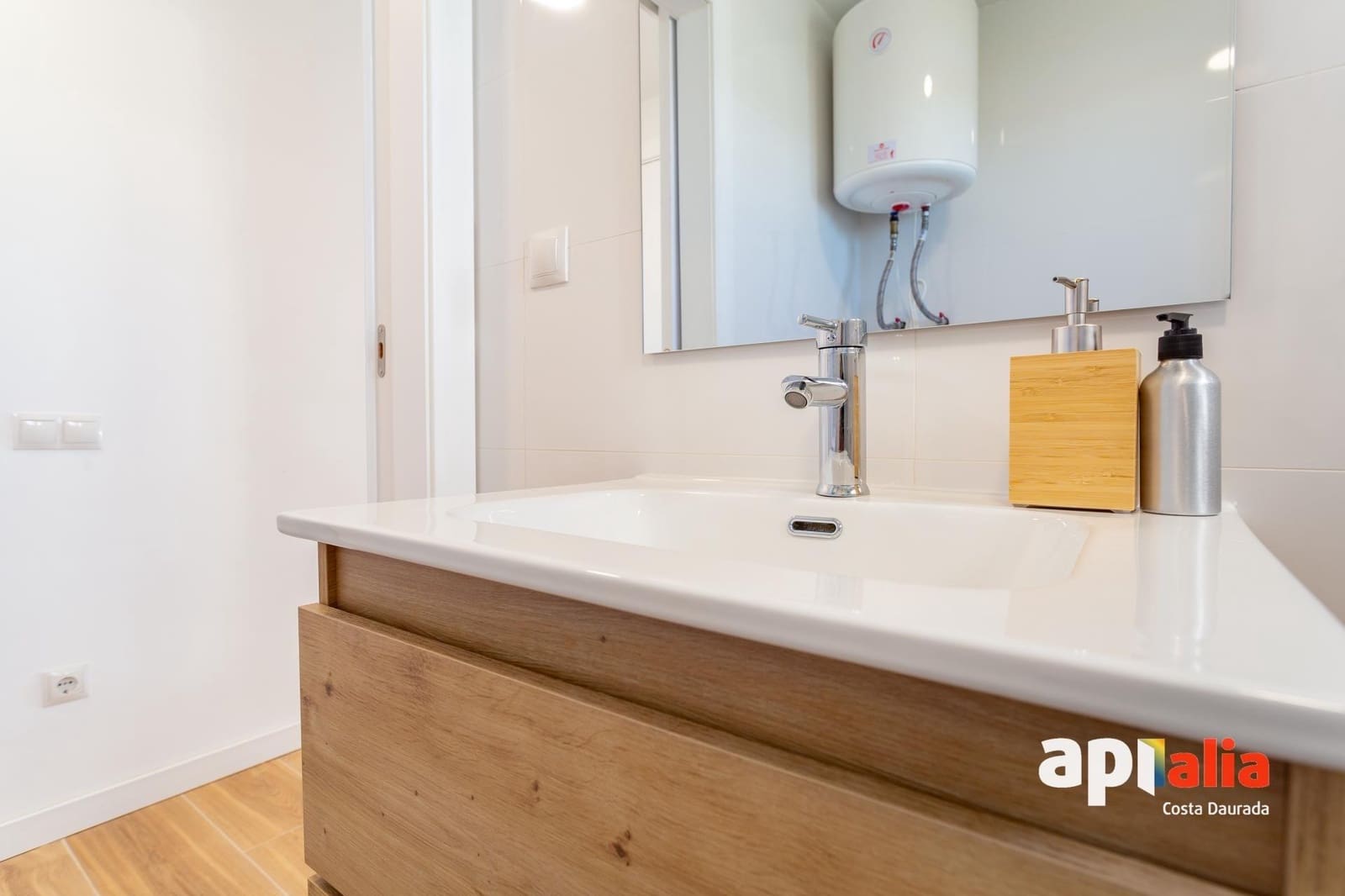 Asunto myytävänä paikassa La Pineda mukana uima-altaan - 109 900 € (Ref: 9648122)