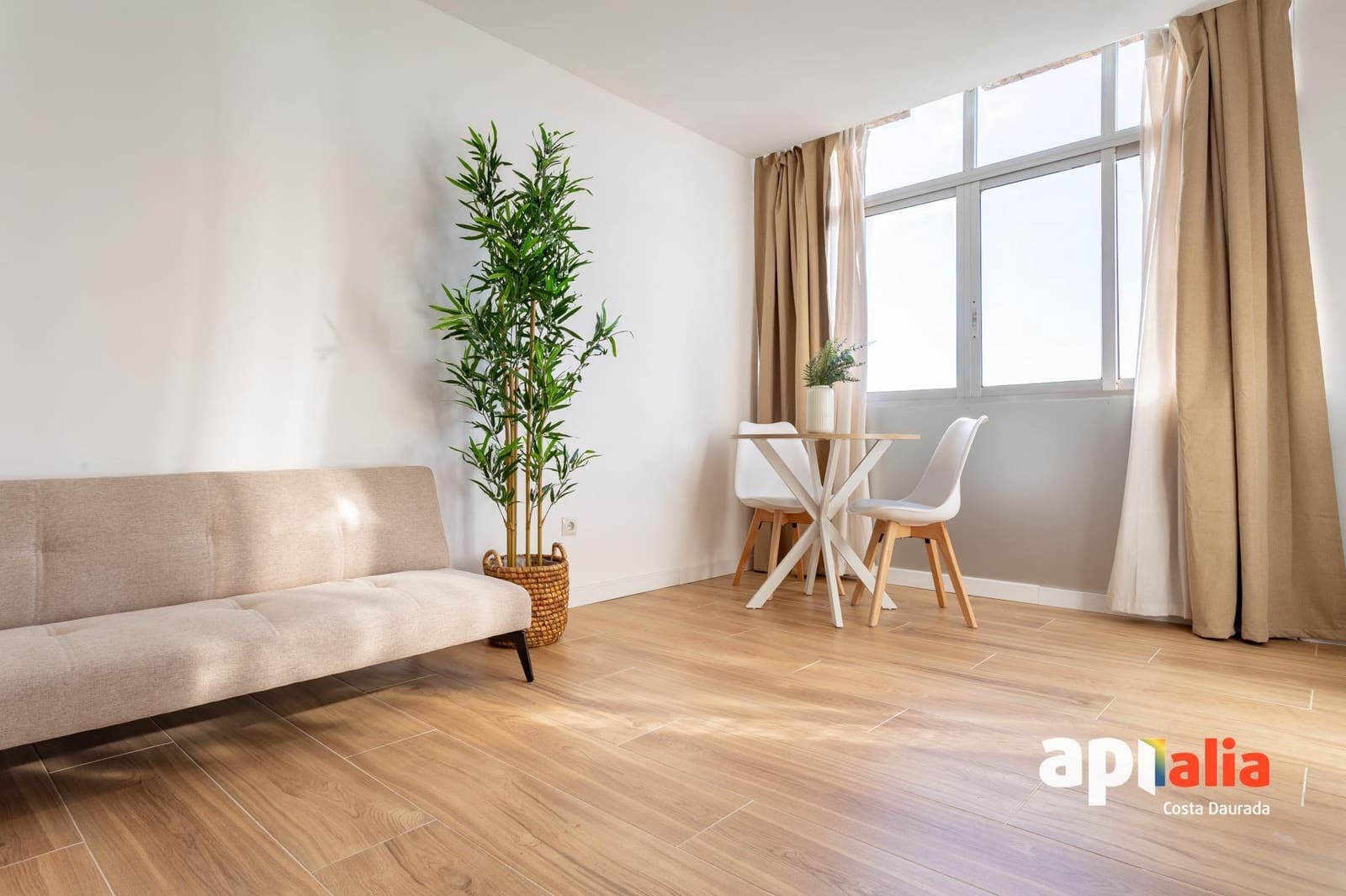 Asunto myytävänä paikassa La Pineda mukana uima-altaan - 109 900 € (Ref: 9648122)