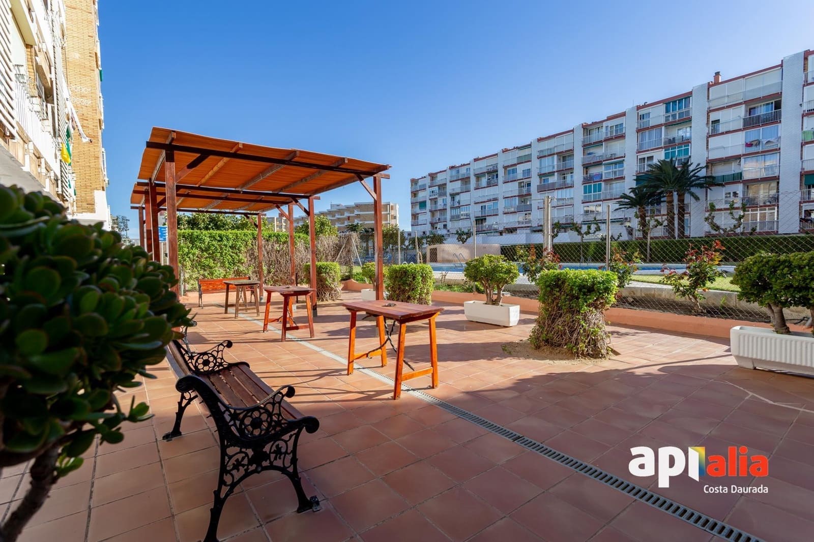 Asunto myytävänä paikassa La Pineda mukana uima-altaan - 109 900 € (Ref: 9648122)