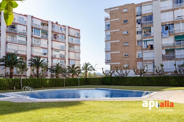 Asunto myytävänä paikassa La Pineda, Vila-seca mukana uima-altaan - 109 900 € (Ref: 9648122)