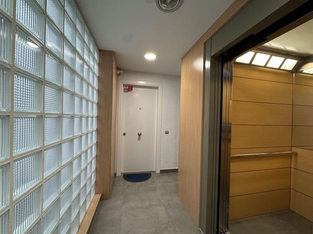 Piso de 2 habitaciones en Calaf en venta - 99.500 € (Ref: 9670643)