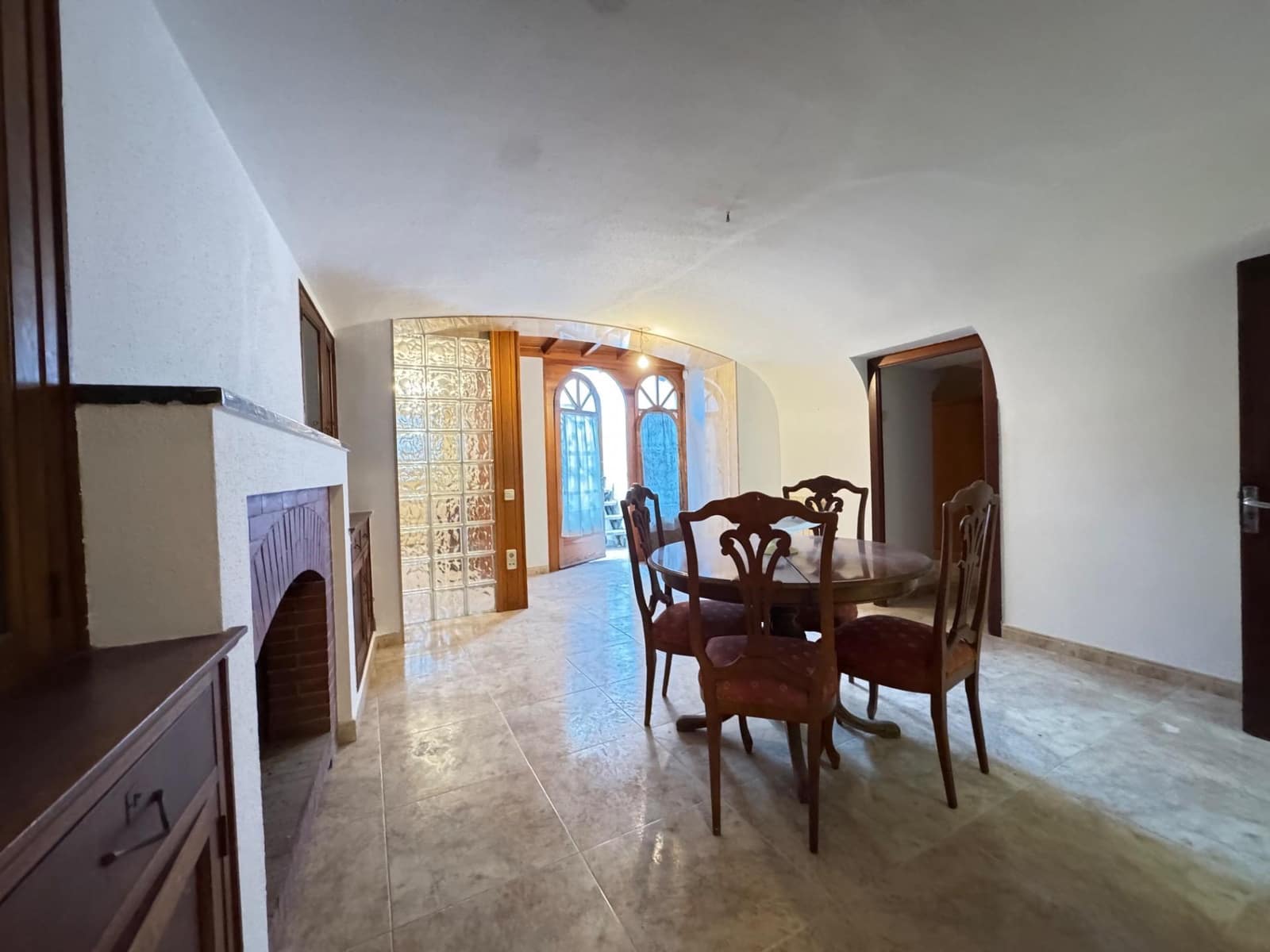 2 bedroom Loft for sale in Calaf with garage - € 87,500 (Ref: 9695352)