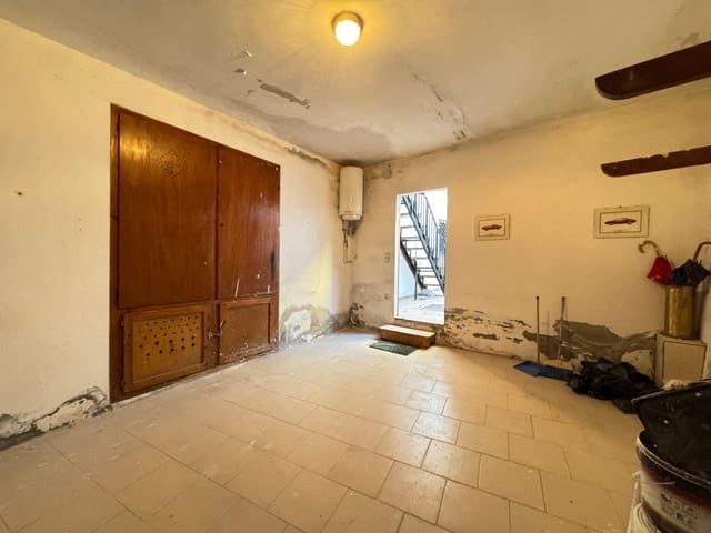 2 soverom Kommersiell til salgs i Calaf med garasje - € 87 500 (Ref: 9695352)