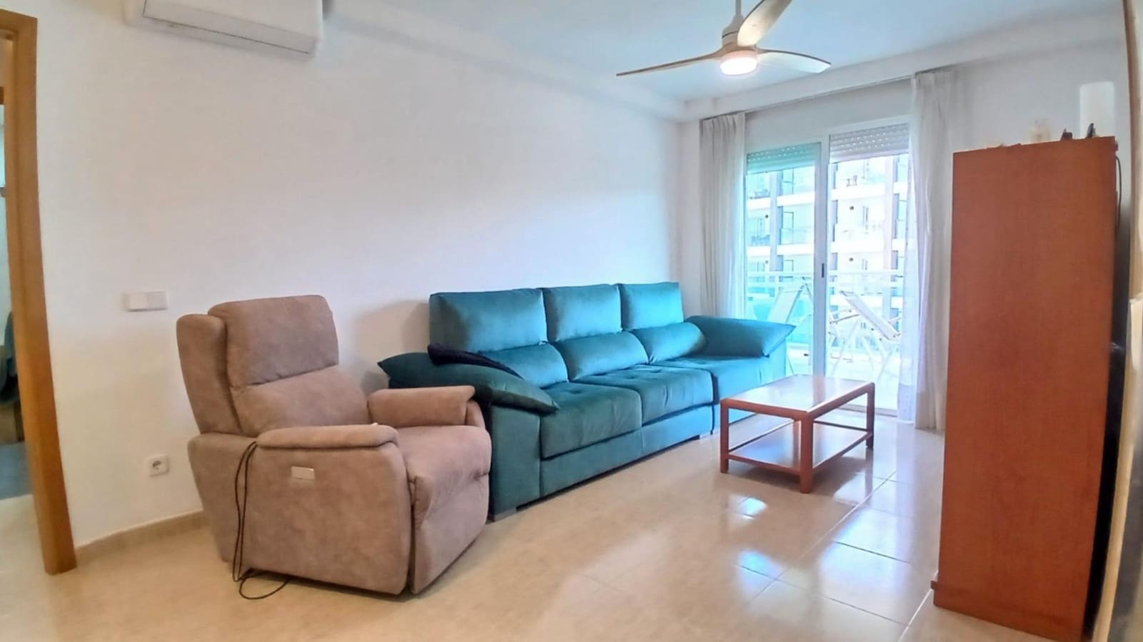 2 slaapkamer Flat te koop in Salou met zwembad - € 245.000 (Ref: 9695353)