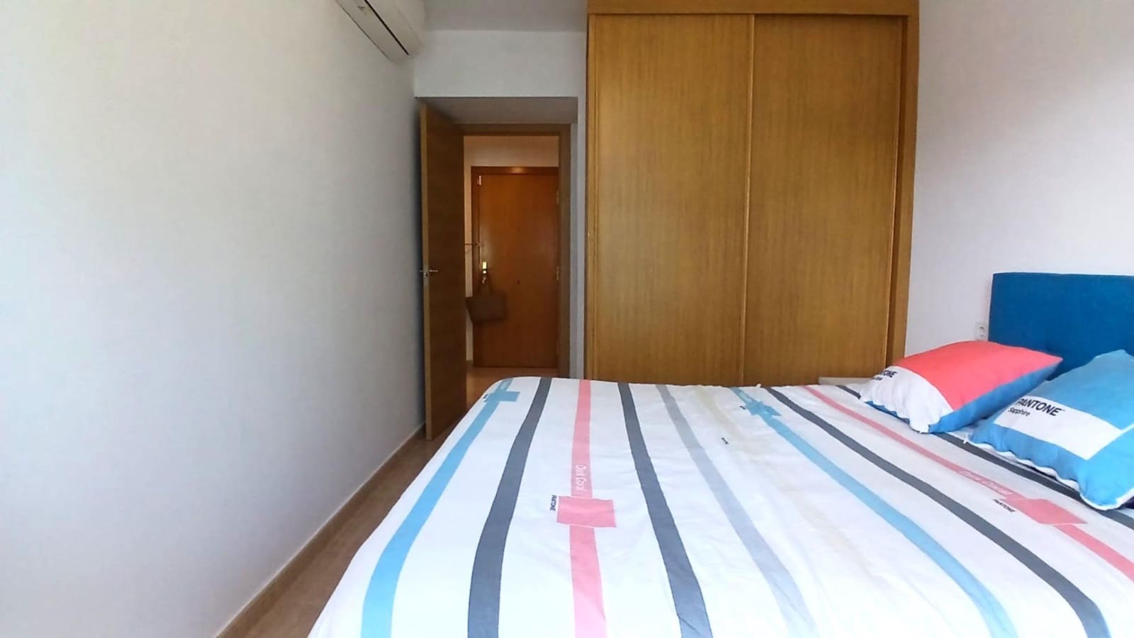 2 slaapkamer Flat te koop in Salou met zwembad - € 245.000 (Ref: 9695353)