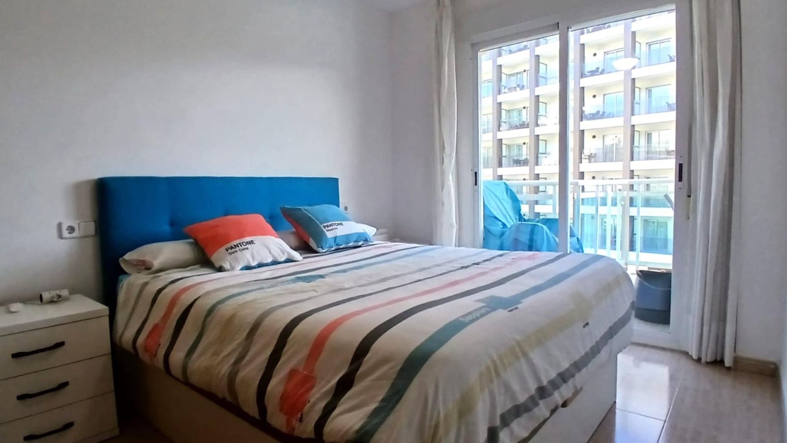 2 slaapkamer Flat te koop in Salou met zwembad - € 245.000 (Ref: 9695353)