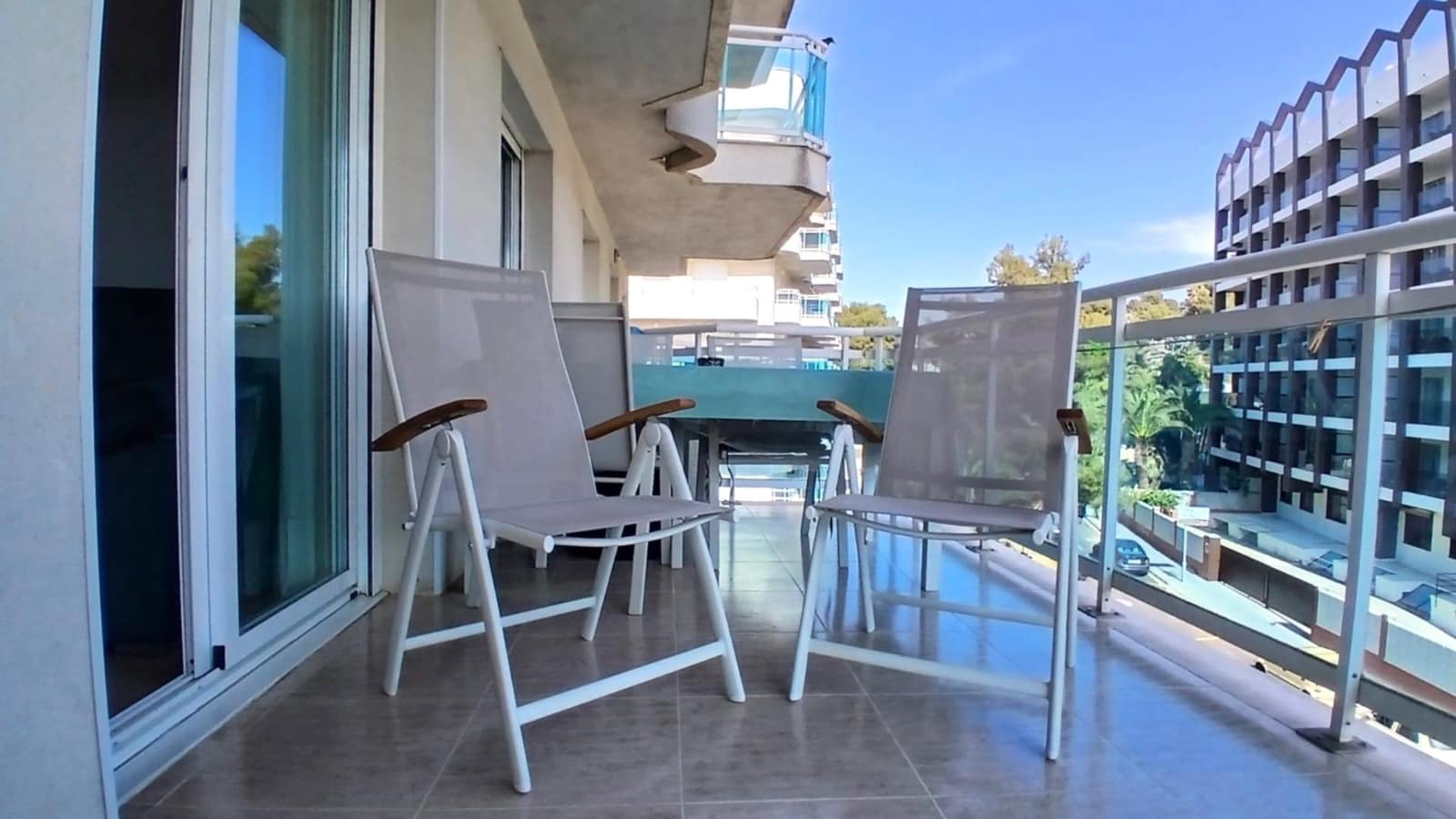 2 slaapkamer Flat te koop in Salou met zwembad - € 245.000 (Ref: 9695353)