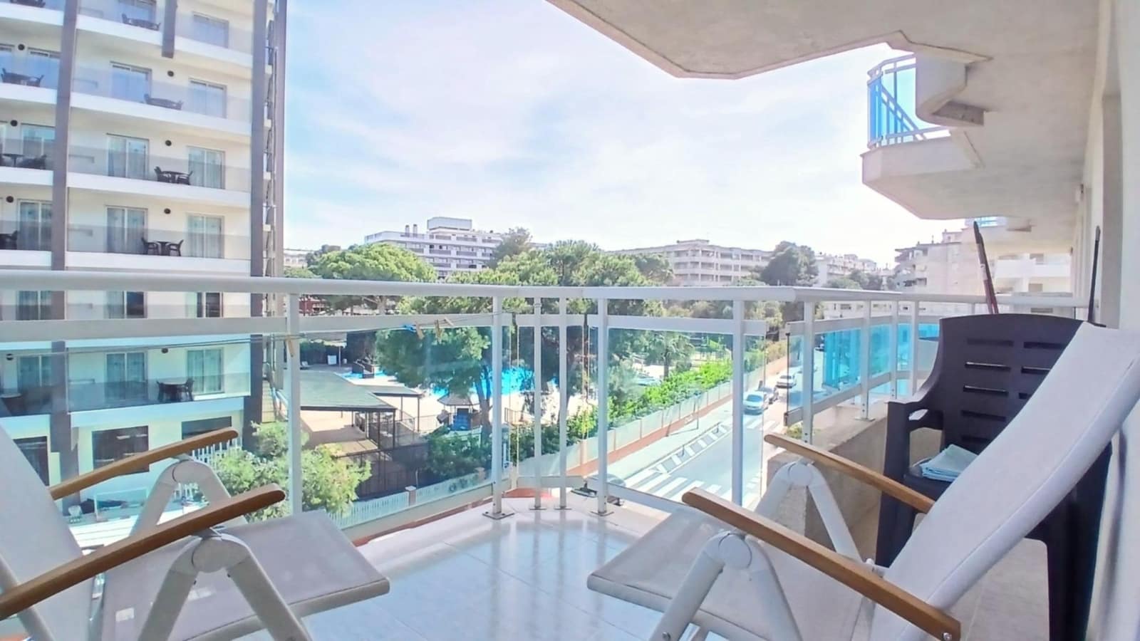 2 slaapkamer Flat te koop in Salou met zwembad - € 245.000 (Ref: 9695353)