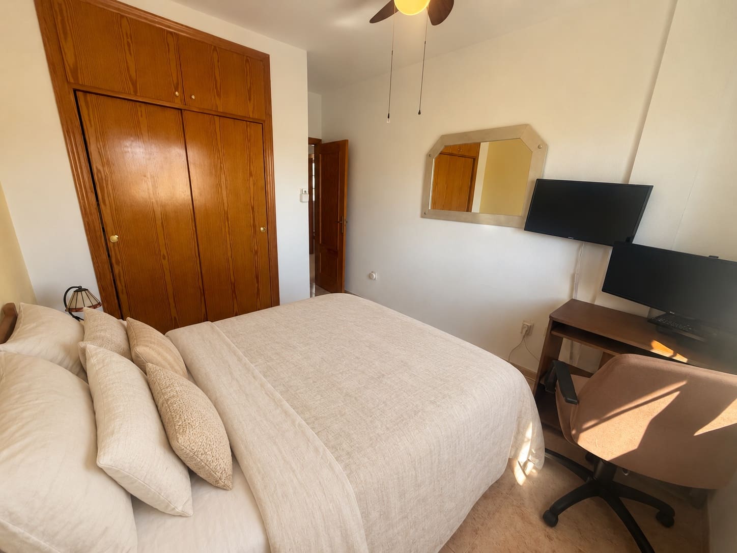 3 sypialnia Dom blizniak na sprzedaż w Isla Plana z basenem garażem - 276 500 € (Ref: 10101809)