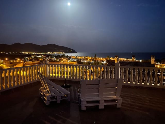 4 camera da letto Attico in vendita in Isla Plana, Cartagena con garage - 325.000 € (Rif: 10113538)