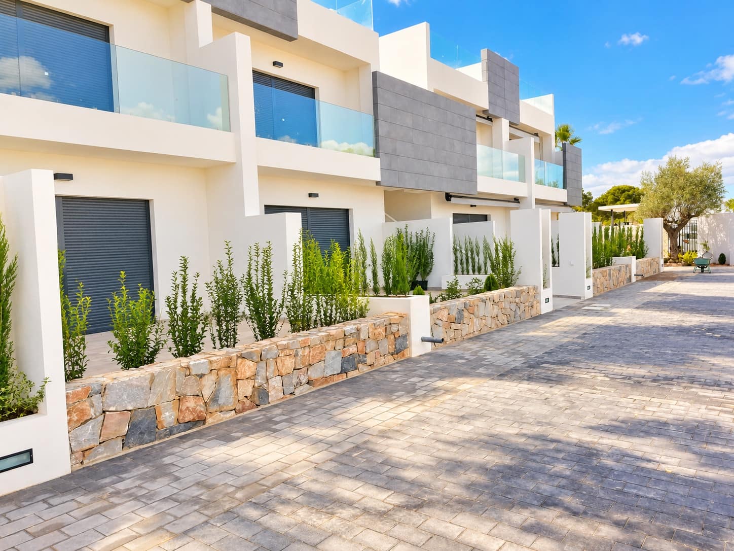 3 quarto Bungalow para venda em Torrevieja com piscina - 330 000 € (Ref: 10131140)