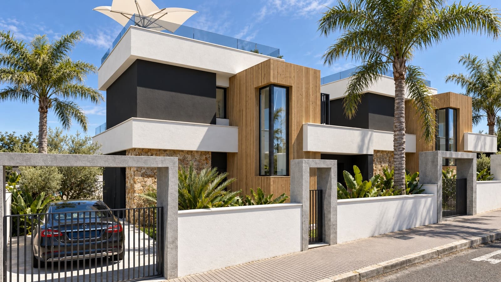 4 bedroom Villa for sale in Ciudad Quesada with pool garage - € 799,000 (Ref: 10158965)