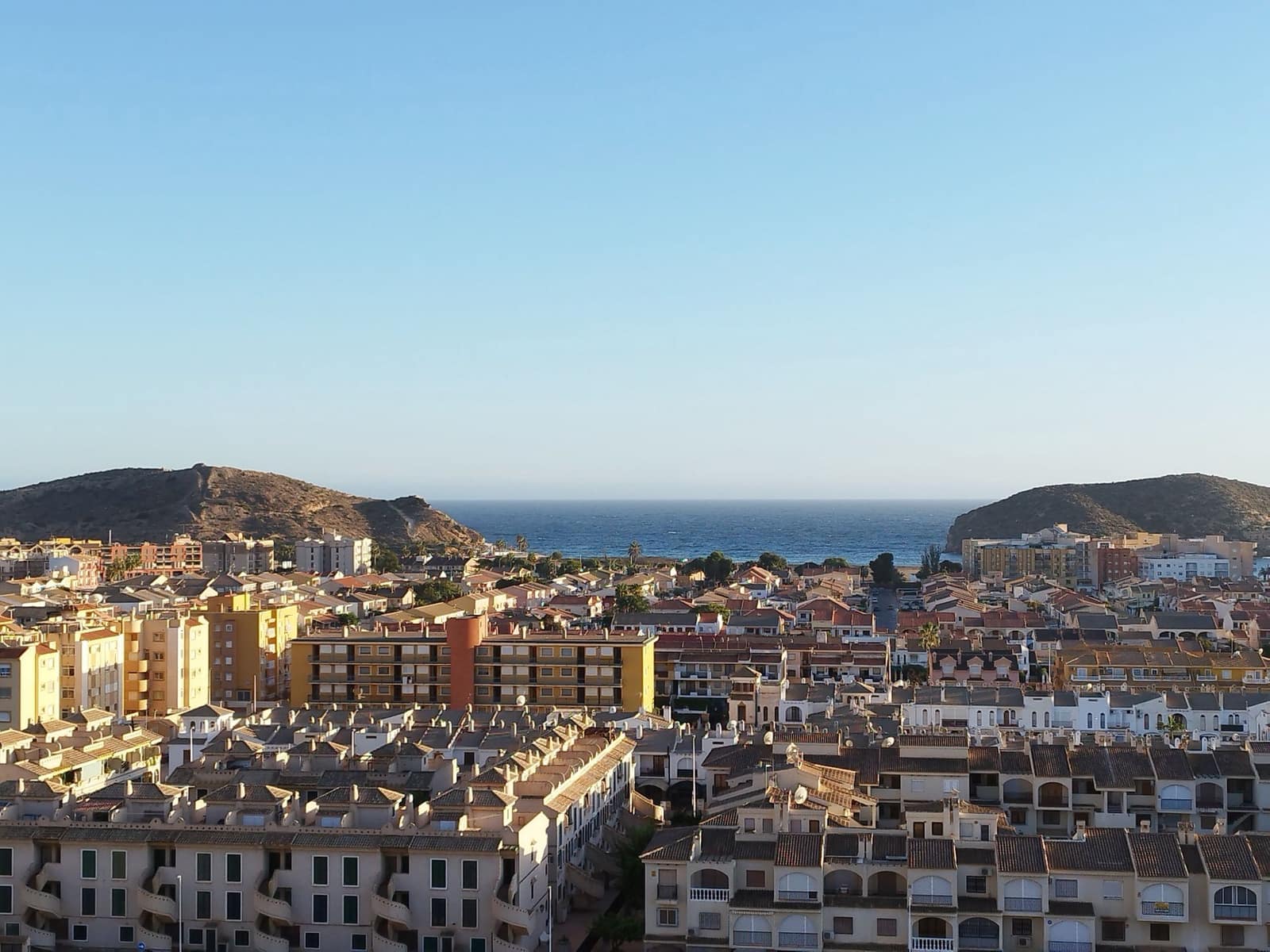 Apartamento de 2 habitaciones en Puerto de Mazarron en venta con piscina garaje - 169.000 € (Ref: 10166067)