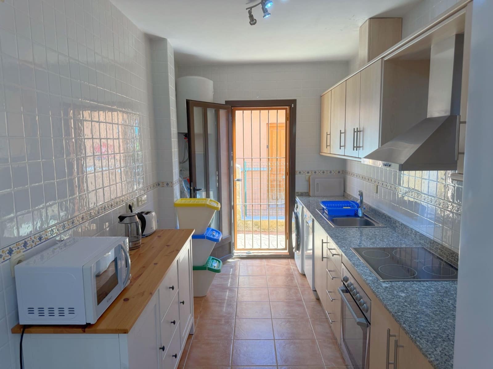 3 slaapkamer Villa te koop in Isla Plana met zwembad garage - € 349.000 (Ref: 10174340)
