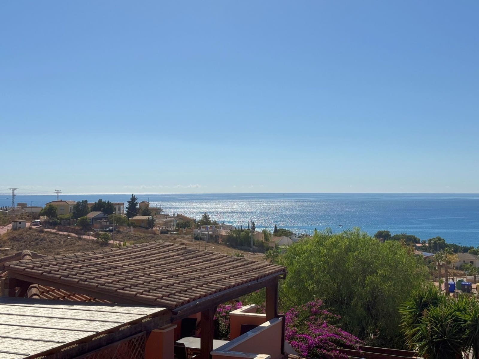 3 slaapkamer Villa te koop in Isla Plana met zwembad garage - € 349.000 (Ref: 10174340)