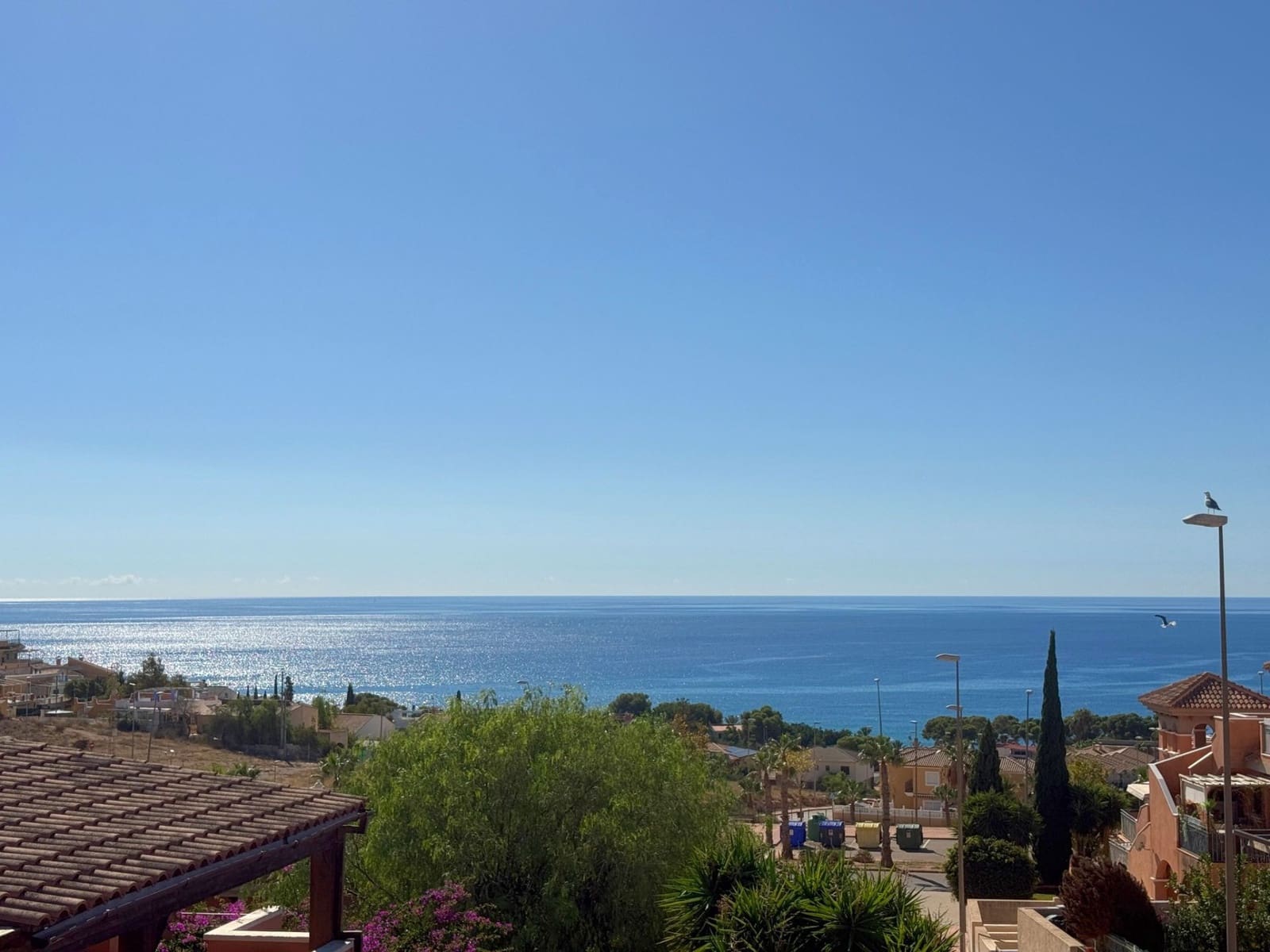 3 slaapkamer Villa te koop in Isla Plana met zwembad garage - € 349.000 (Ref: 10174340)