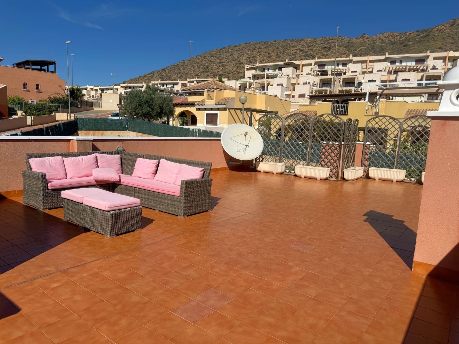 3 slaapkamer Villa te koop in Isla Plana met zwembad garage - € 349.000 (Ref: 10174340)