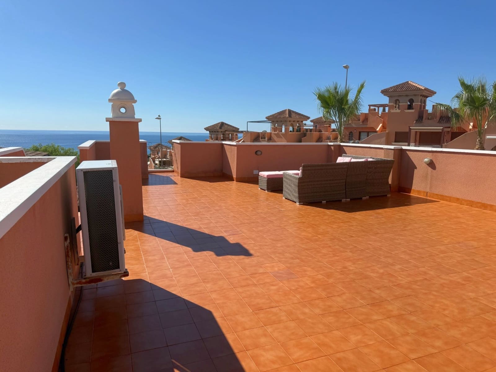 3 slaapkamer Villa te koop in Isla Plana met zwembad garage - € 349.000 (Ref: 10174340)