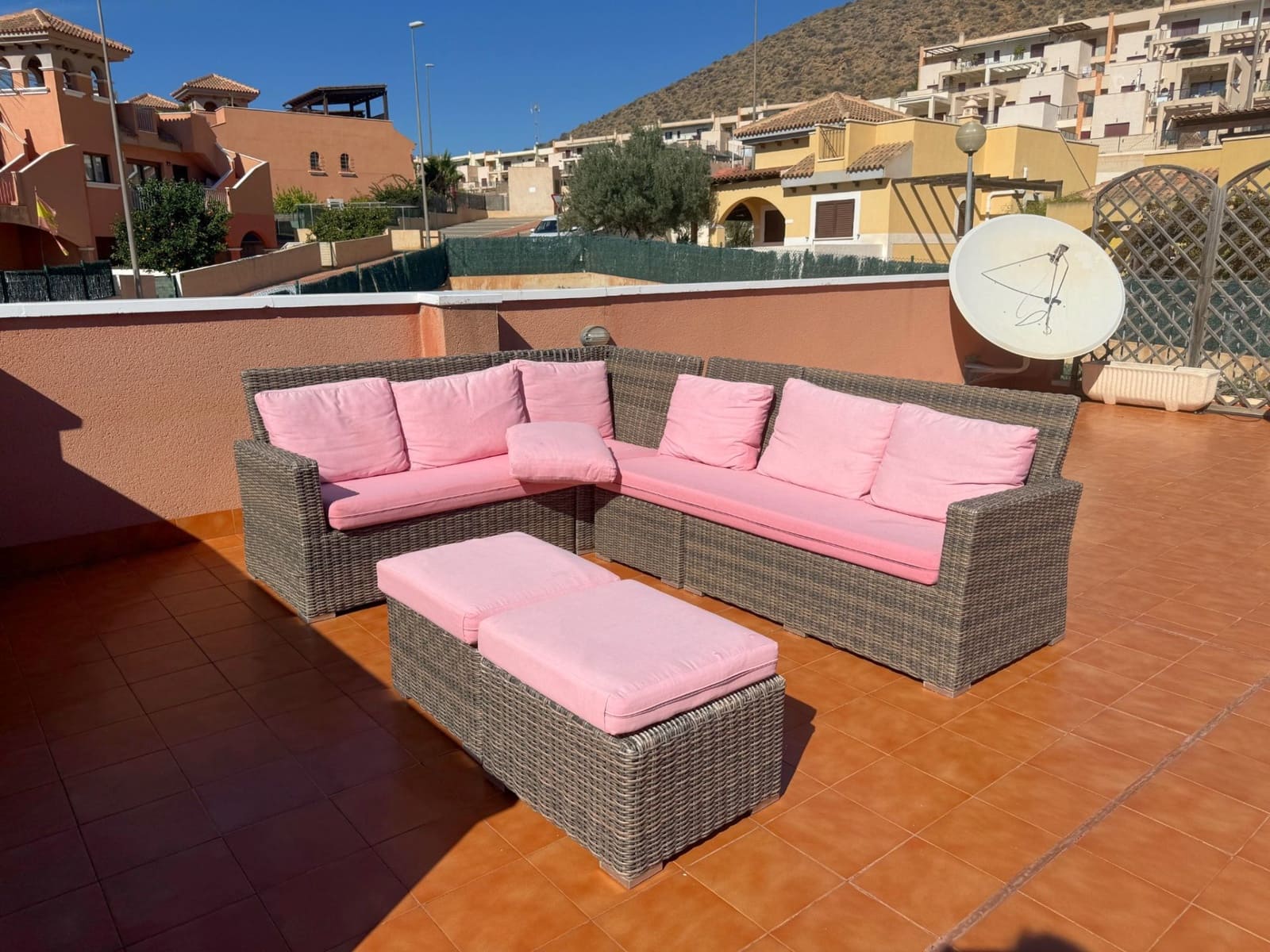 3 slaapkamer Villa te koop in Isla Plana met zwembad garage - € 349.000 (Ref: 10174340)