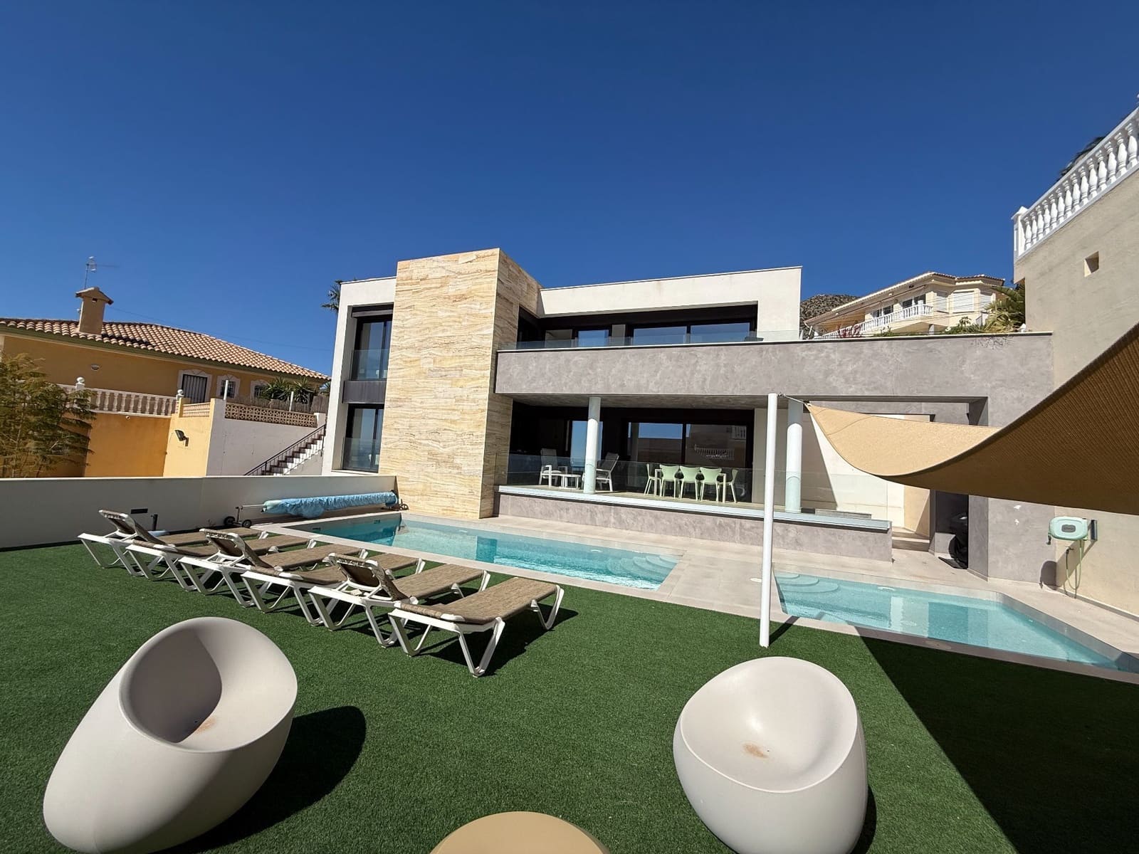4 sypialnia Willa na sprzedaż w Bolnuevo z basenem garażem - 890 000 € (Ref: 10182450)