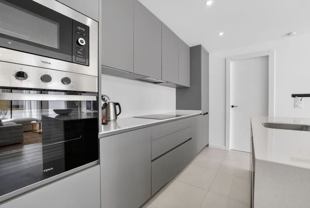 2 soverom Bungalow til salgs i Pilar de la Horadada ciudad, Pilar de la Horadada med svømmebasseng garasje - € 295 000 (Ref: 10184156)