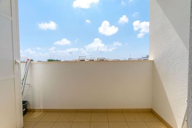 2 makuuhuone Bungalow myytävänä paikassa San Pedro del Pinatar ciudad, San Pedro del Pinatar mukana uima-altaan 
autotalli - 265 000 € (Ref: 10186364)