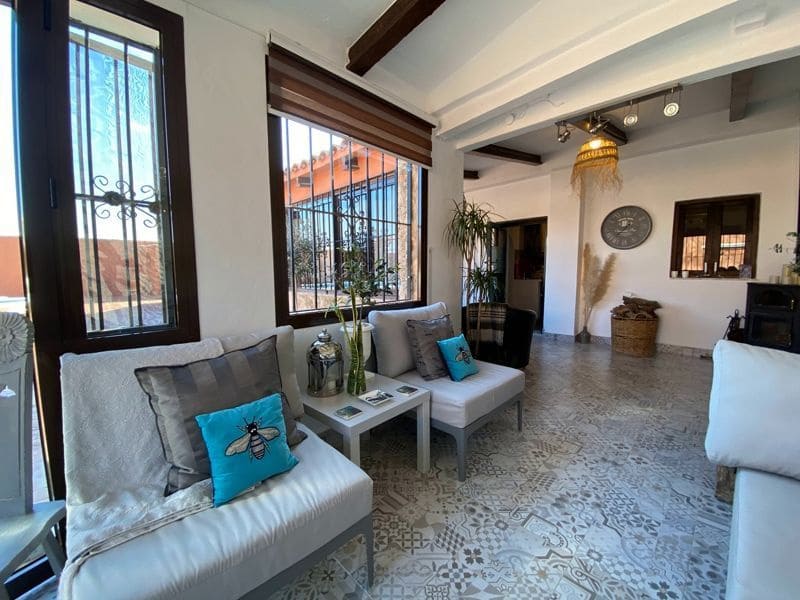 6 soveværelse Finca/Landehus til salg i Los Canovas med swimmingpool garage - € 495.000 (Ref: 7555483)