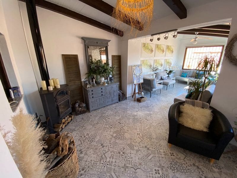 6 soveværelse Finca/Landehus til salg i Los Canovas med swimmingpool garage - € 495.000 (Ref: 7555483)