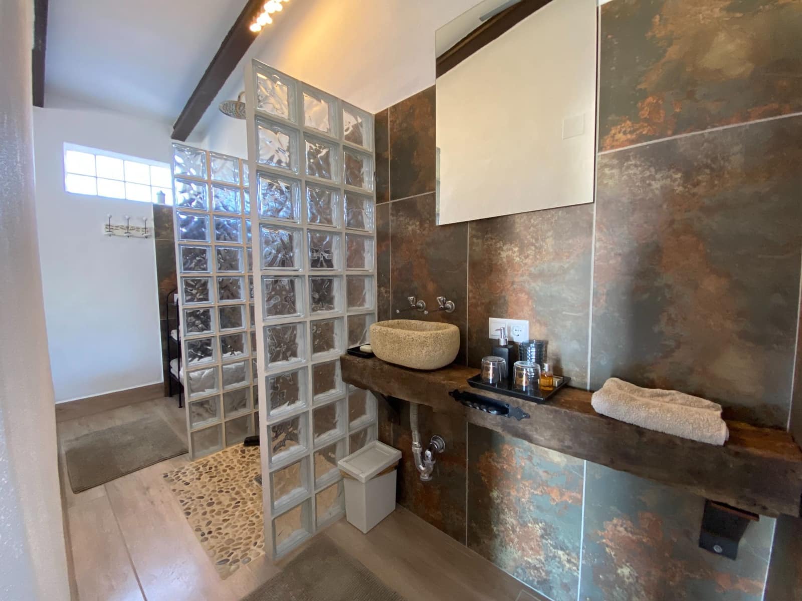 6 soveværelse Finca/Landehus til salg i Los Canovas med swimmingpool garage - € 495.000 (Ref: 7555483)